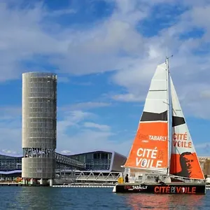 Le Kenav - A 300 M Du Port Locmiquélic